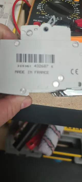 Interruptor automático Hager MUN 416A