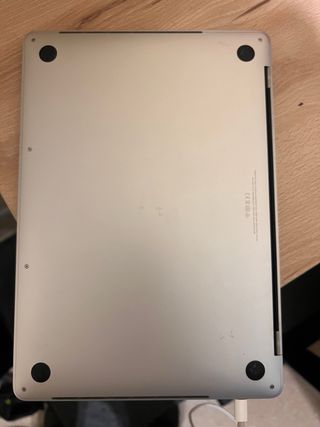 MacBook Pro 13” 2019 Intel i5 Touch Bar – 8GB / 25