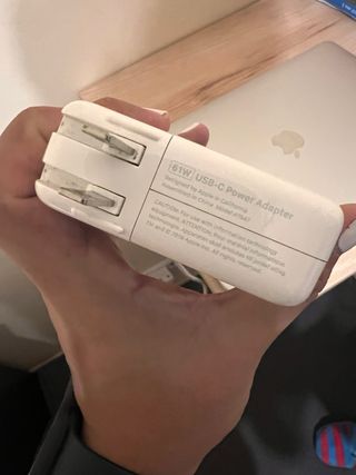 MacBook Pro 13” 2019 Intel i5 Touch Bar – 8GB / 25