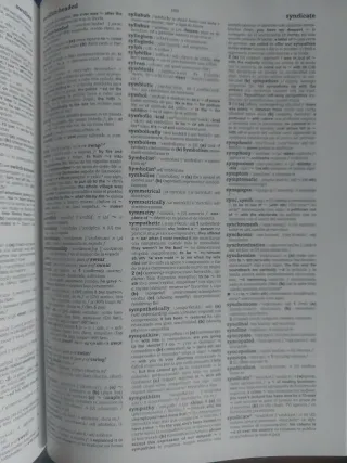 The Oxford Spanish Dictionary: Spanish-English,...