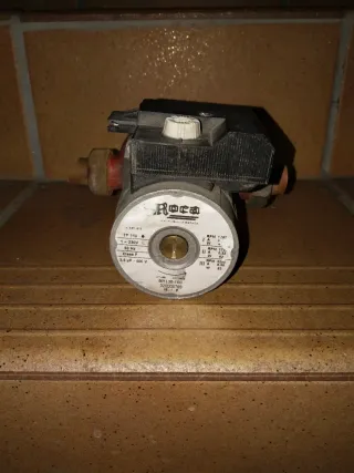 Bomba de agua Roca TP 116