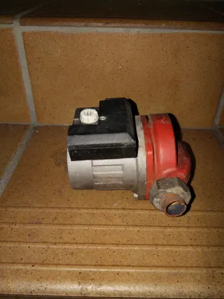 Bomba de agua Roca TP 116