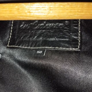 Americana de piel negra chico