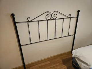 3Cabeceros de forja azul y dorado