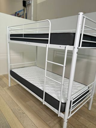 Litera metálica blanca