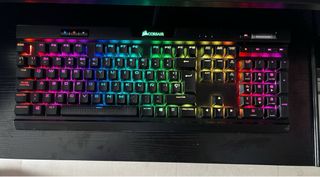 Teclado Mecánico Corsair K70 RGB PRO