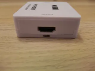 Consola retro, mandos y adaptador HDMI