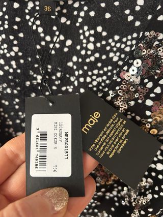 Vestido Maje Negro con Lentejuelas Doradas