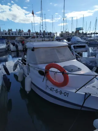 Barco Barcos 680 asta 12mi