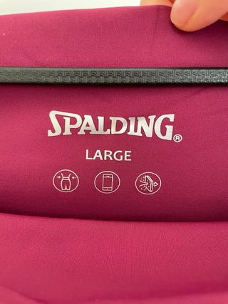 Mallas deportivas Spalding burdeo.
