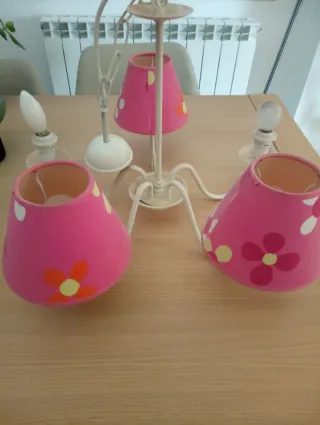 Lámpara infantil blanca