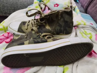 Zapatillas altas camuflaje talla 39