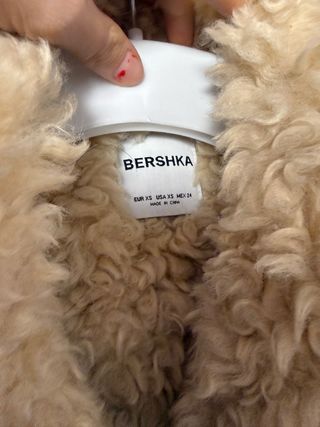 Chaqueta pelo Bershka XS