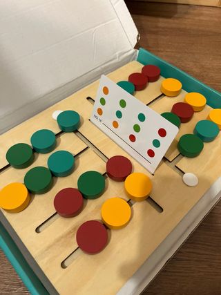 Juego de lógica de madera para niños