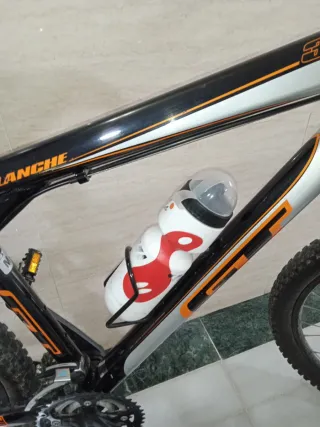 Bicicleta de Montaña GT con Marchas