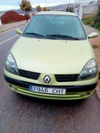 Renault Clio 2003