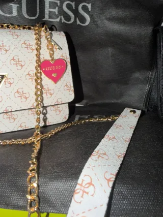 Bolso Guess Blanco y Rosa