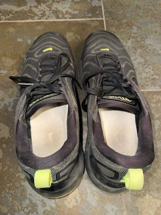 Scarpe Nike AirMax nere usate