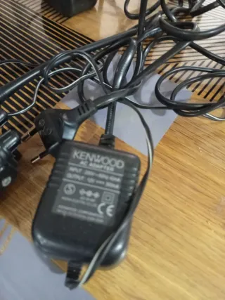 Walkie Talkies Kenwood (2 unidades)