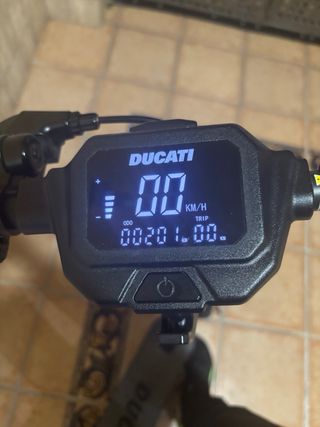 Patinete Eléctrico Ducati PRO II