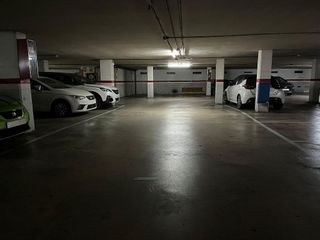 Garaje en venta en Centre en Hospitalet de Llobregat, L´