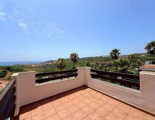 Piso en venta en Puerto de la Duquesa en Manilva