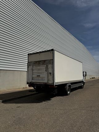 Camión MERCEDES ATEGO 1528