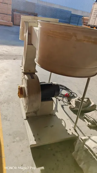 Aspirador industrial serrín/polvo