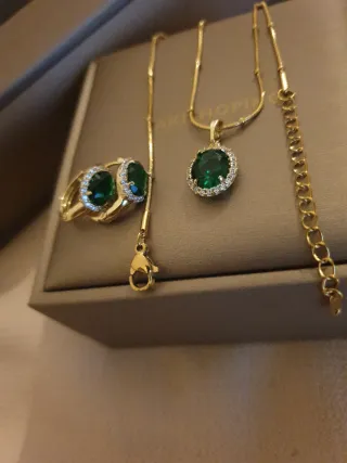 Conjunto de Joyas Chapado en Oro con Caja