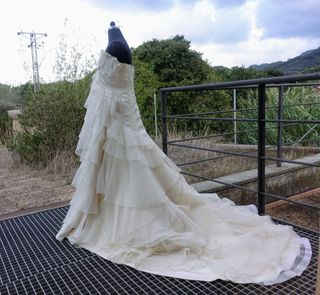 Vestido de novia modelo Chocolate Crudo de la firma Victorio & Lucchino