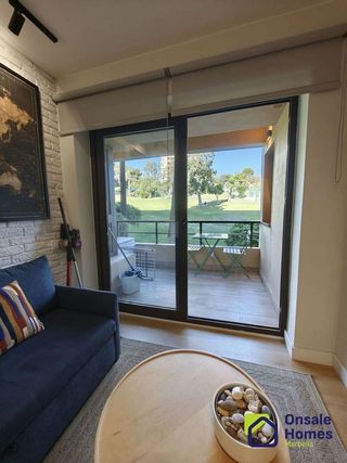 Piso en alquiler en Los Naranjos - Las Brisas en Marbella