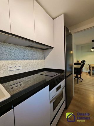 Piso en alquiler en Los Naranjos - Las Brisas en Marbella