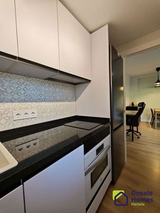 Piso en alquiler en Los Naranjos - Las Brisas en Marbella