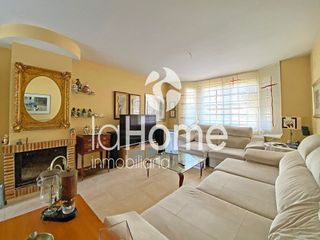 Chalet en venta en Riba-roja de Túria