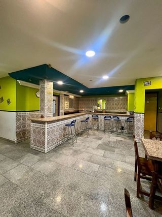 Local comercial en venta en Huerta del Rey en Valladolid