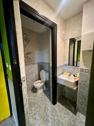 Local comercial en venta en Huerta del Rey en Valladolid