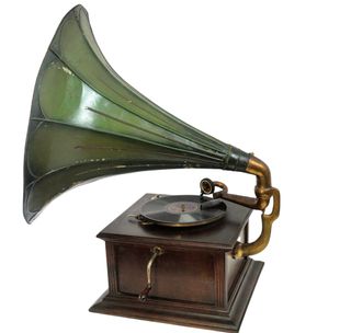Gramófono antiguo de trompeta verde.