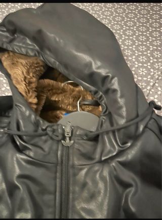 Chaqueta Adidas Chile 62 Negra con pelo interior