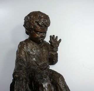 Escultura bronce niño diseño Jaume Cases