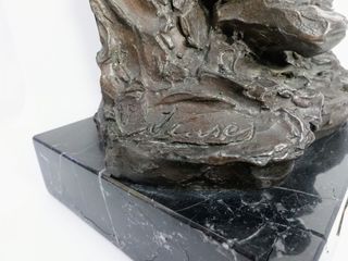 Escultura bronce niño diseño Jaume Cases