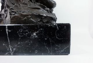 Escultura bronce niño diseño Jaume Cases