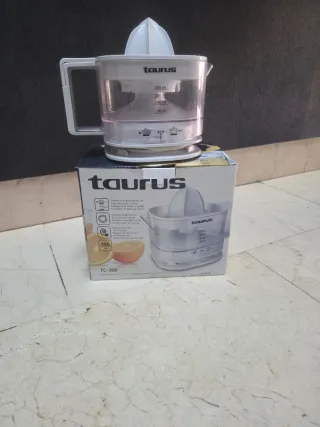 Exprimidor Taurus TC-350