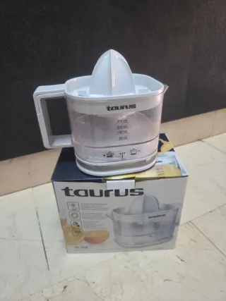 Exprimidor Taurus TC-350