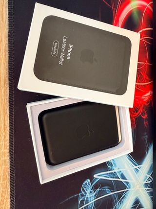 Cartera Apple iPhone Cuero MagSafe Negra