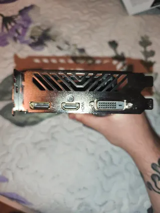 Tarjeta gráfica Gigabyte GTX 1050.