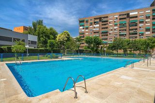 Piso en alquiler en Adelfas en Madrid