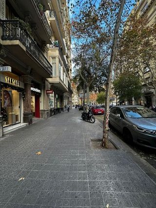 Local comercial en alquiler en La Dreta de l'Eixample en Barcelona
