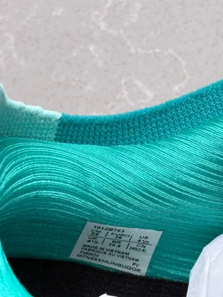 Asics Gel Nimbus 27 Teal/Blanco Talla 38