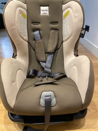 Silla coche bebé cómoda