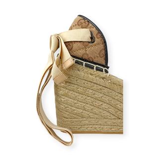 Cuñas de esparto con lazo en el tobillo Gucci GG en lona beige